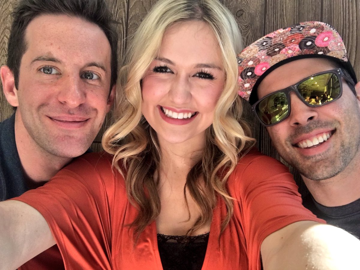 Desmond_Mary's tweet photo. Well that was fun!! @stevenellison @nickhanna123 ❤️❤️❤️🍩🍩🍩 Best scope ever and these guys are so fun #SteveTheIntern https://t.co/ecbL0tedOq