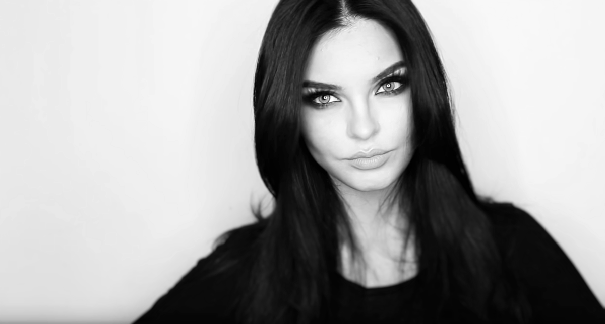 Cara Delevinge Inspired Brown Smokey Eyes Makeup Tutorial #makeup #beauty umakeup.com/celebrity/cara…