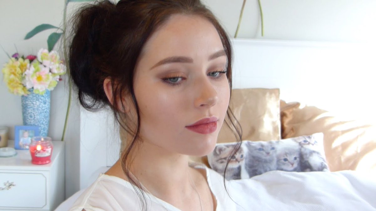 Easy Long Lasting #Prom Makeup Tutorial #beauty umakeup.com/seasonal/easy-…