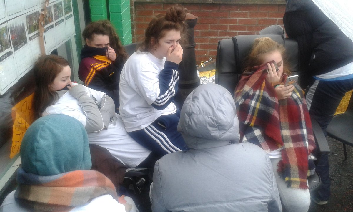 lindsay_damien's tweet photo. St James youth raised £820 from their 24hour sleep-out for the homeless. Thanks to all those who helped kids out. https://t.co/VMHrtJya7V