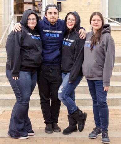 IEEEShepherd's tweet photo. #SUIEEE Officers showing some love! <3 https://t.co/1amj1uBUeF
