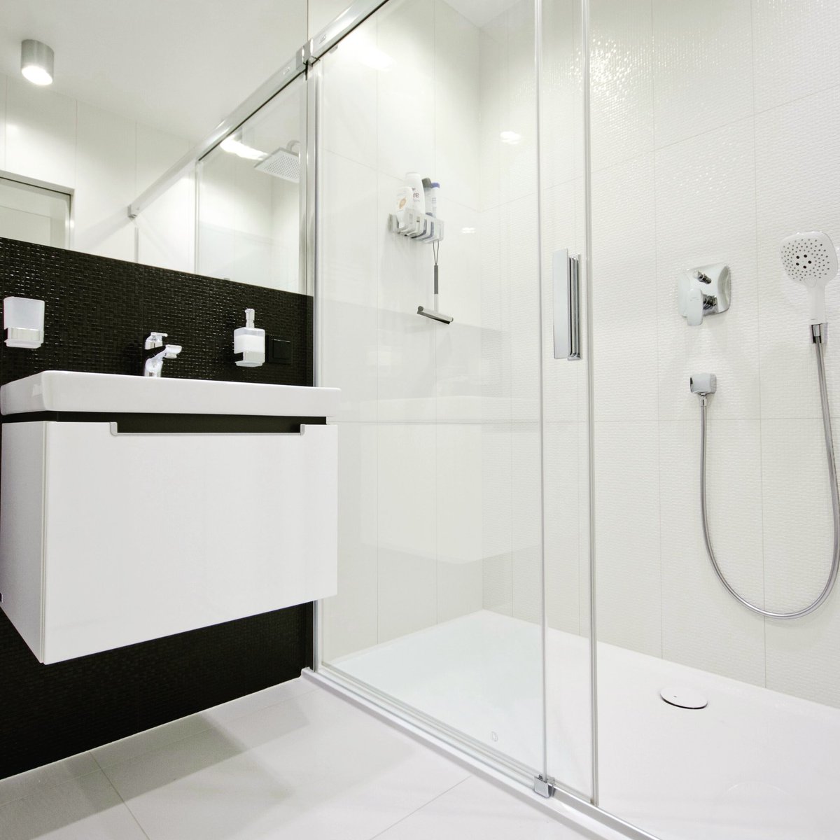 fabryka_wnetrz's tweet photo. #white #indrustial #minimal #bathroom #architect #lux #luxury #houses #home #homestaging #Luxurylife https://t.co/9x5IKk7bFs