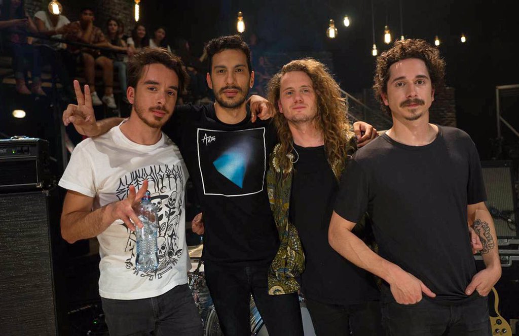 astrosonidoespa's tweet photo. Brodas 😘@legomoustache @zetaniel @andresnusser @octaviocav https://t.co/dwcHmIKkjw