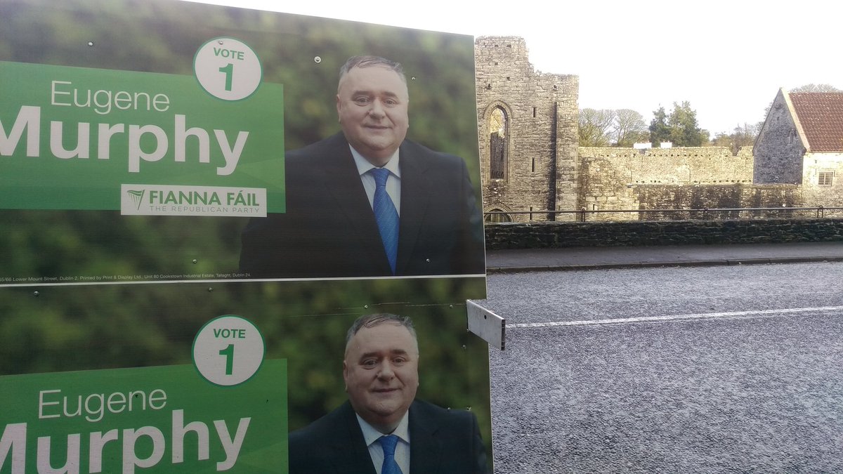 WestAwake's tweet photo. #MurphysOnTheMove @CllrEMurphy Hot On The Canvas Trail Today In #Boyle #Boyle Abbey #GE16 #RoscommonGalway https://t.co/ZPuRYophI8