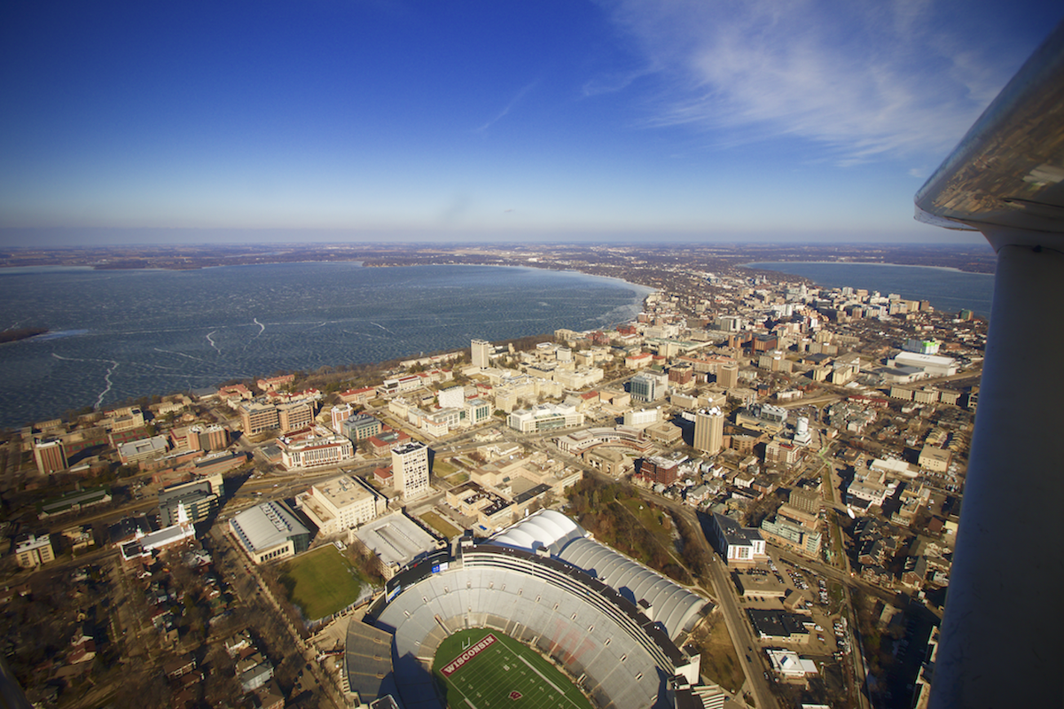 UWMadison's tweet photo. #MadisonWI isthmus at 1200 feet. Just your typical afternoon with the @WiscoFT 🛩 https://t.co/d1o64odEQH