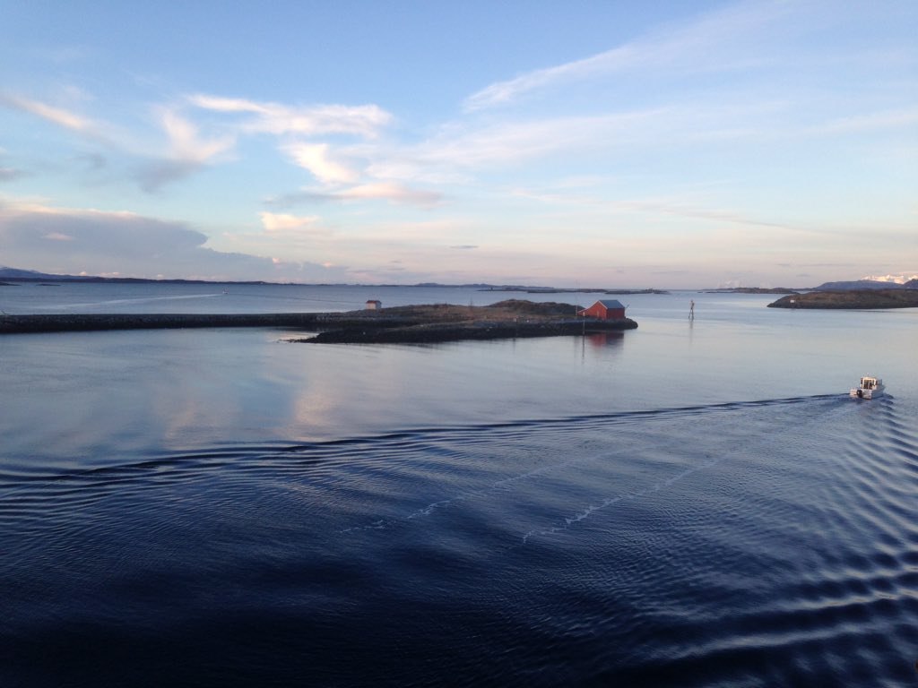iRNY's tweet image. Day 2 of #splashjam on the @Hurtigruten. Still beautiful. Still choppy at nightfall.