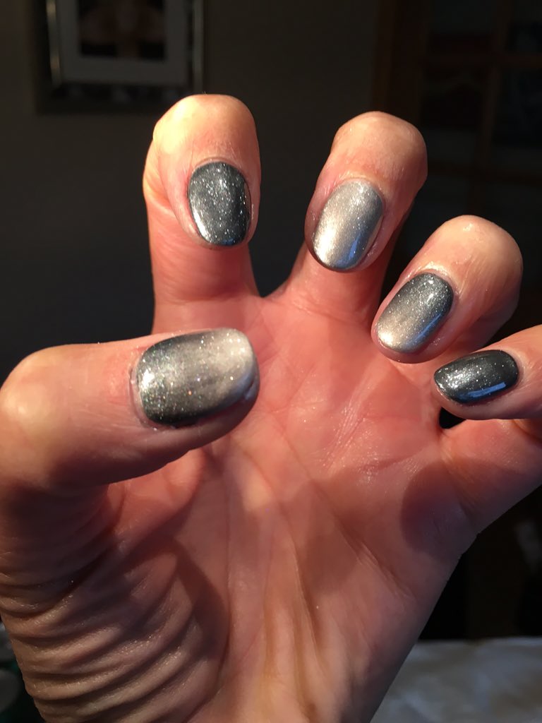 mel_finlayson's tweet photo. New year nails #ombre #cnd shellac#black #white #silver #vip #powders https://t.co/k1M18ghVD7