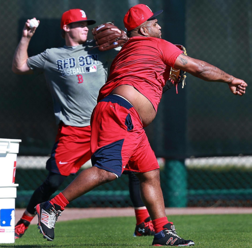 MLBMeme's tweet photo. Nothing quite says Spring Training and "swipe left" like this

via @BostonGlobe https://t.co/AuQty1fdLw