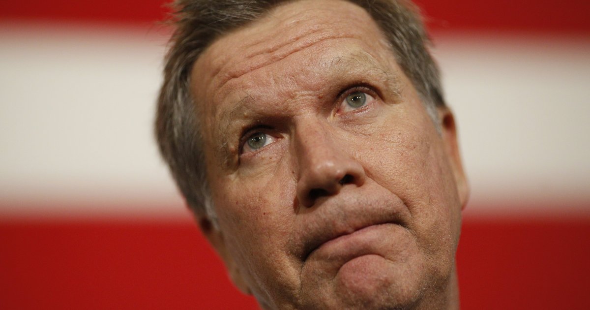 HuffPost's tweet photo. "Moderate" John Kasich just defunded Planned Parenthood in Ohio https://t.co/wG1z4G3bId https://t.co/1Vb2VEdr87