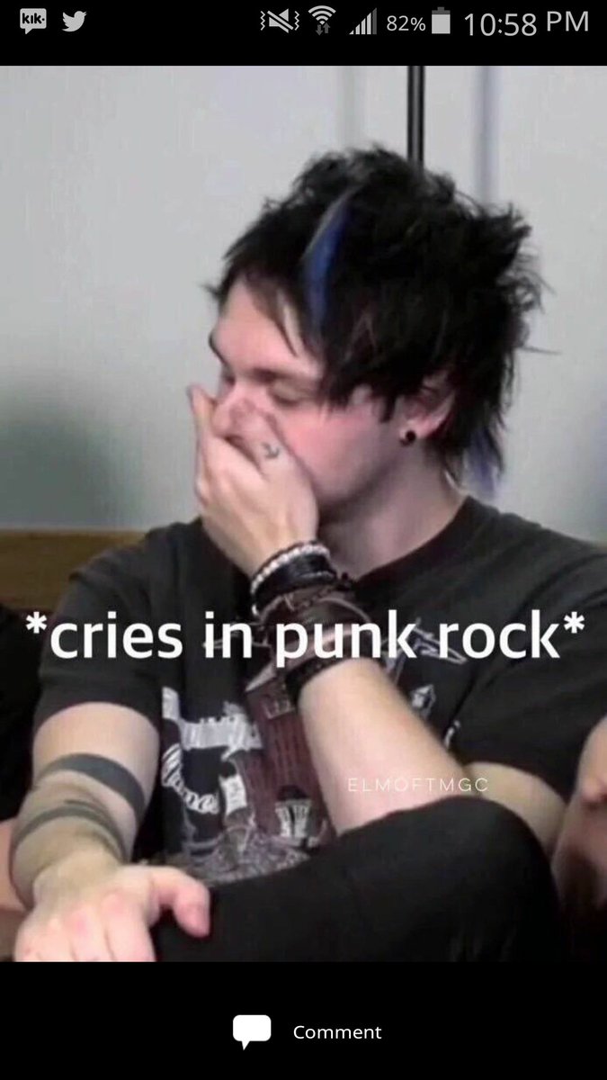 sourbrainpower's tweet photo. #iHeartAwards #BestFanArmy #5sosfam #5sosvotinghour
I HAD TO SCREENSHOT THIS, IT WAS #5SOSgold https://t.co/OagqFpYeu2