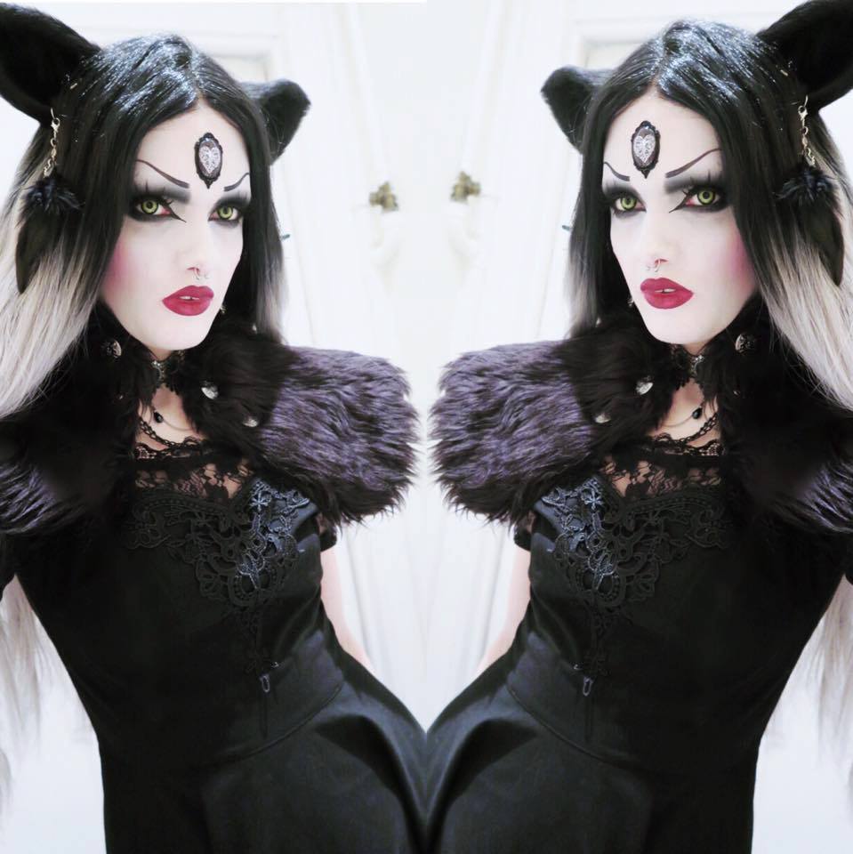 Victoria Lovelace looks amazing in the Amara Dress by <a href="/spindoctor/">Spin Doctor</a>!
the-gothic-shop.co.uk/amara-lace-bla…