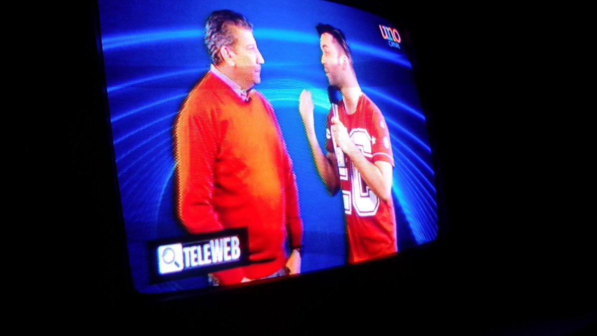 15_Solecito_XD's tweet photo. @mtwramirez Matiu viendote en la #TeleWeb 😃 @CanalUnoCo con @hernanorjuela que buena programa https://t.co/e9vawJkjiH