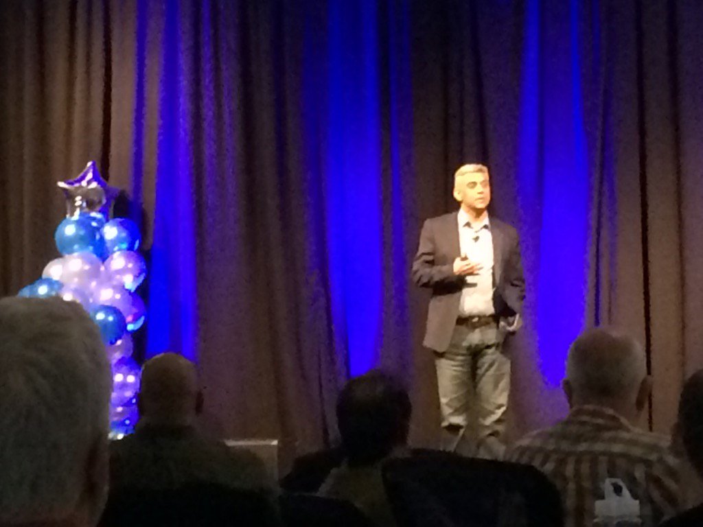 Tegile_Events's tweet photo. Sales kickoff with our awesome CEO @rohitkshe at @Tegile. #TegileSKO #storage #winning https://t.co/onRTKmVdCT