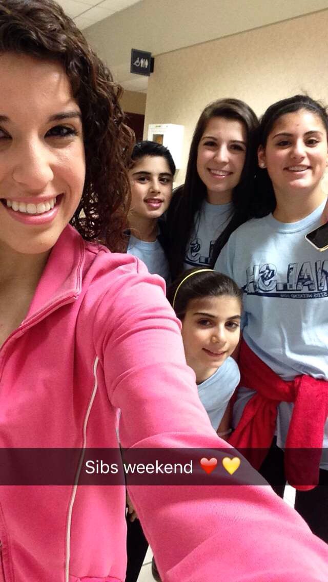 maya_seif's tweet image. Solid weekend 😂 #SibsWeekend #MoreLikeBorrowedSibsWeekend