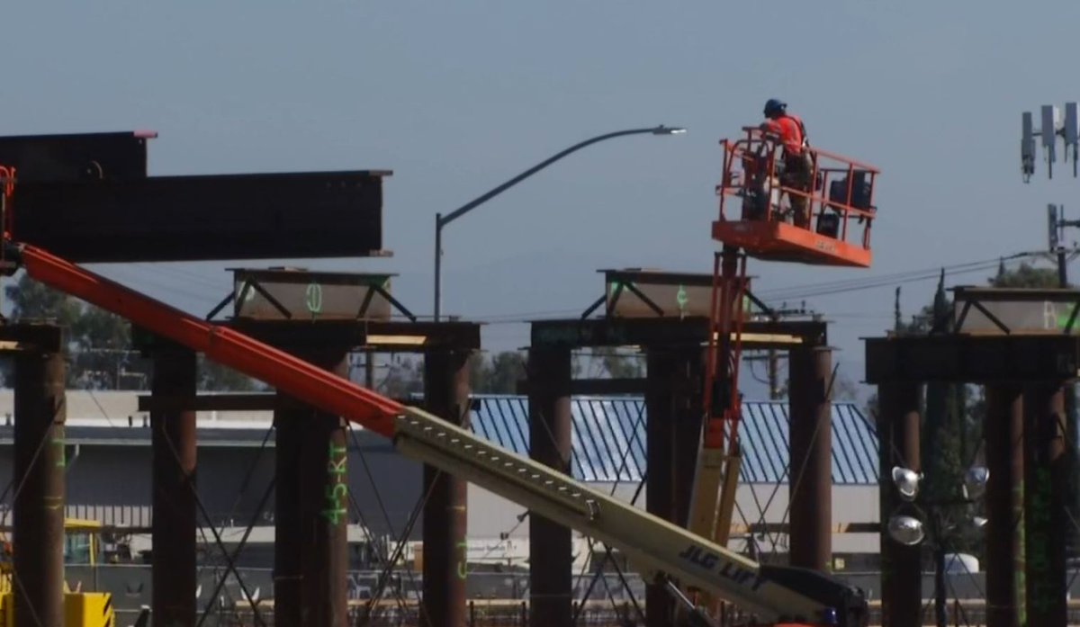 NBCLA's tweet photo. Work on schedule; #Coronageddon to end Monday morning #91SteerClear https://t.co/c1JvfvfPW8 https://t.co/YtFeuU1nvi