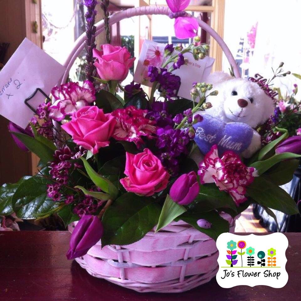 JOsFlowerShop's tweet photo. #MothersDay is the 6th March, I deliver throughout the #WestClare region. #florist #delivery #westclare #countyclare https://t.co/jym2a2PrEW