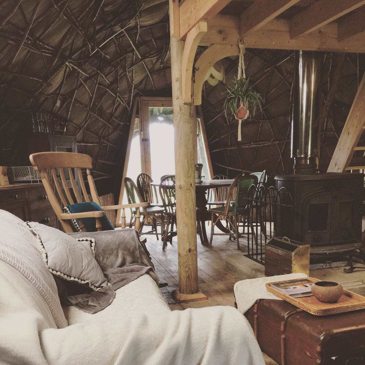 TheFirePitCamp's tweet photo. A lovely week at camp with lots of friends and good plans being made! Sunday Nest vibes! Have a great new week all! https://t.co/WKMBOqX2HB