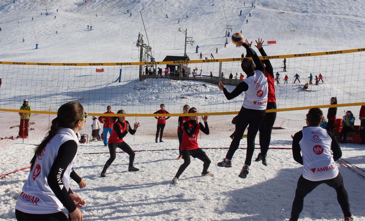 Tras disfrutar d una increíble experiencia en el <a href="/SnowVoley/">SnowVoley</a>, os dejamos algunas de las mejores fotos #Multivoley2016