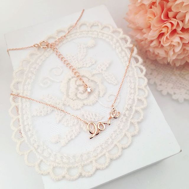 STUFFIT_GLOBAL's tweet photo. I love you ☺️ #❤️ #love #lovely #pink #necklace #jewellery #dailypic #fashion #fashionjewelry #gift #giftforher https://t.co/FhkHrJQhSG