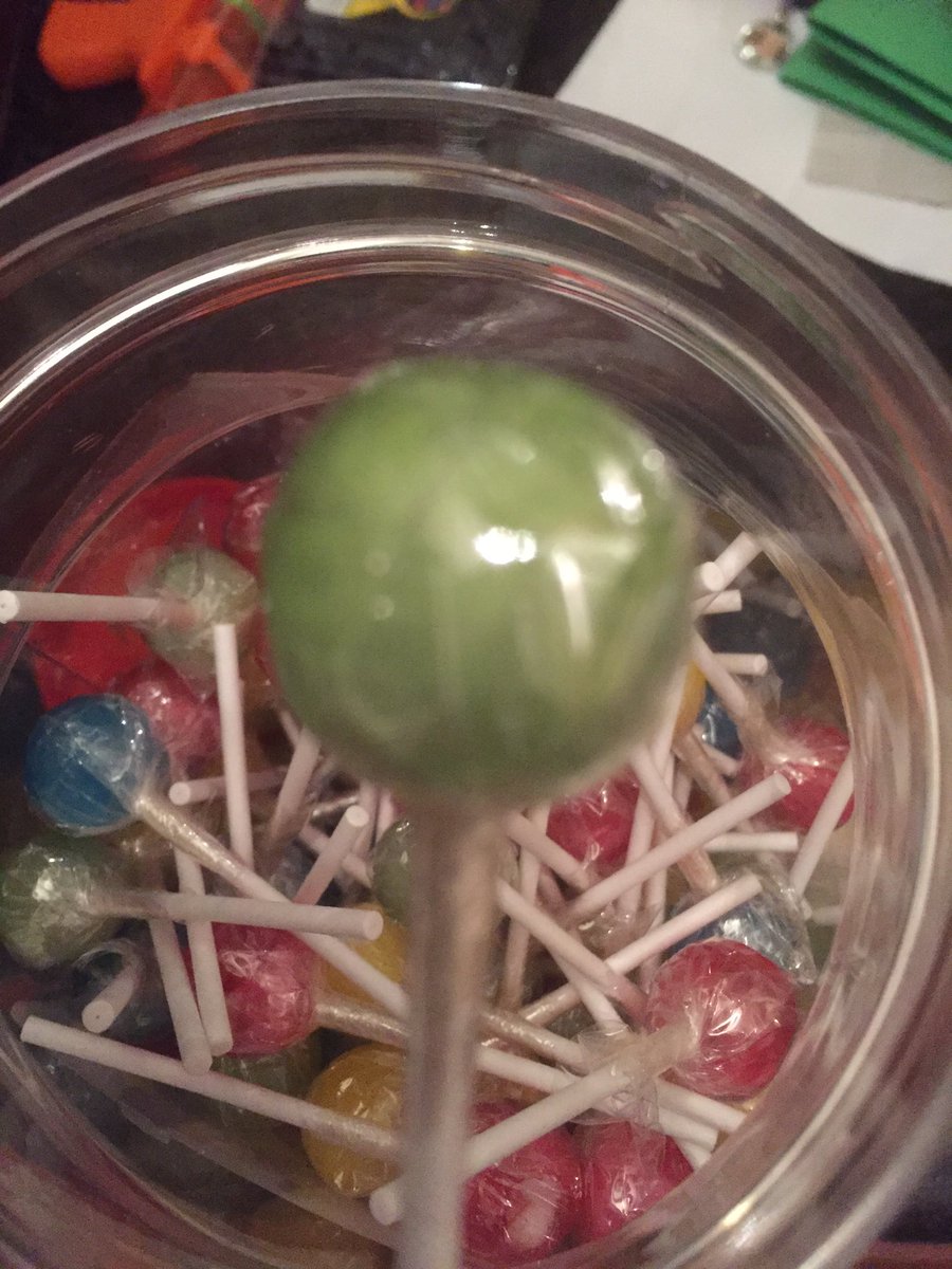 tbv Babadag-Roemenie te koop 10 lolly's voor €1,00