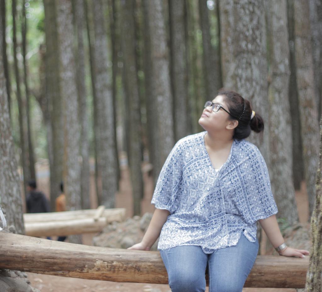 ninatrinanda's tweet photo. As a model of L.H.W photograph,a a genius photografer who make so many gorgeous moment with his camera #flashback https://t.co/cul6dpdPiS