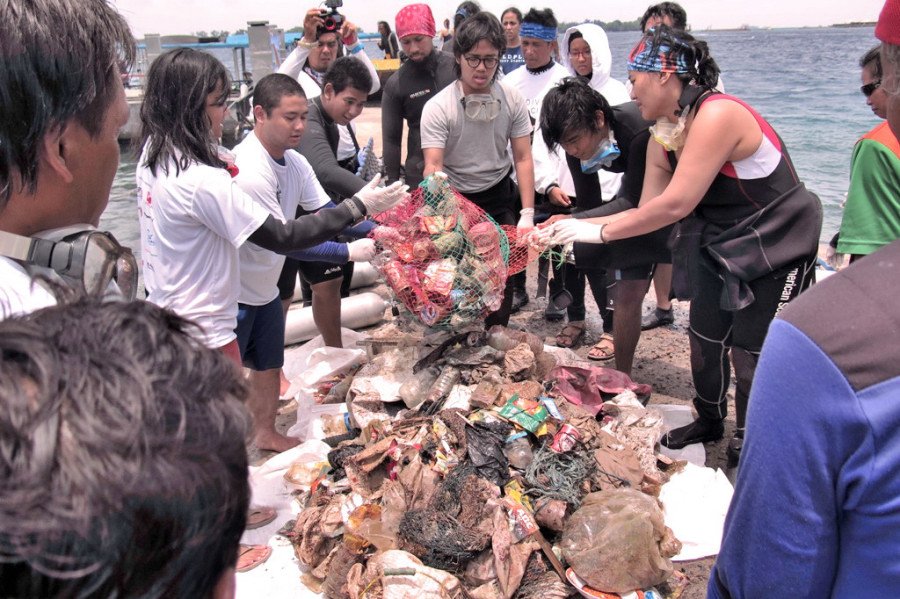 kemenhut_ri's tweet photo. 100 Penyelam Bersihkan Laut Kawasan Konservasi #DiversCleanAction #bebassampah2020 https://t.co/69eCu0FyvT https://t.co/AytfTwXxOr