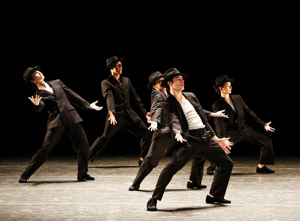 SV_Ballet's tweet photo. Photo by Bari Lee of SVB in Ohad Naharin's "Minus 16." #SVBallet This one will get you out of your seat!! #Minus16 https://t.co/94ITQgvwF3