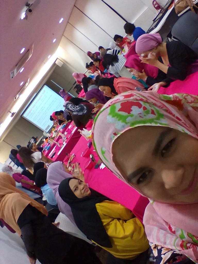 missmelOr's tweet photo. Hye beauty sister. Jom meriahkan MUAR dgn sister yg cantik2 and confident. Tq @TVMuar @TVPagoh ❤️ https://t.co/mNHEoXKRRN