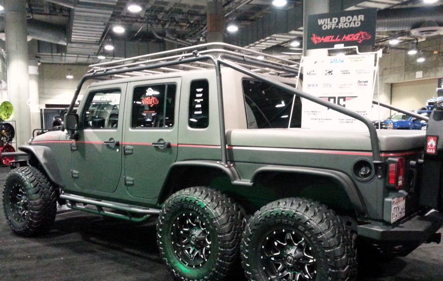 Hotrodsandguns's tweet photo. Jeep 6x6 with a Hellcat motor. Where do I sign? #hrg #hotrodsandguns #hotrod #jeep #jeeplife #jeep6x6 #jeephellcat https://t.co/r8f30ppYXB