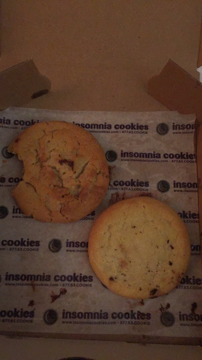 Spoon_UD's tweet photo. Taking a study break this evening with some amazing snacks #insomnia #cookies #studybreak #spoonUD https://t.co/d6QIVlYzcQ
