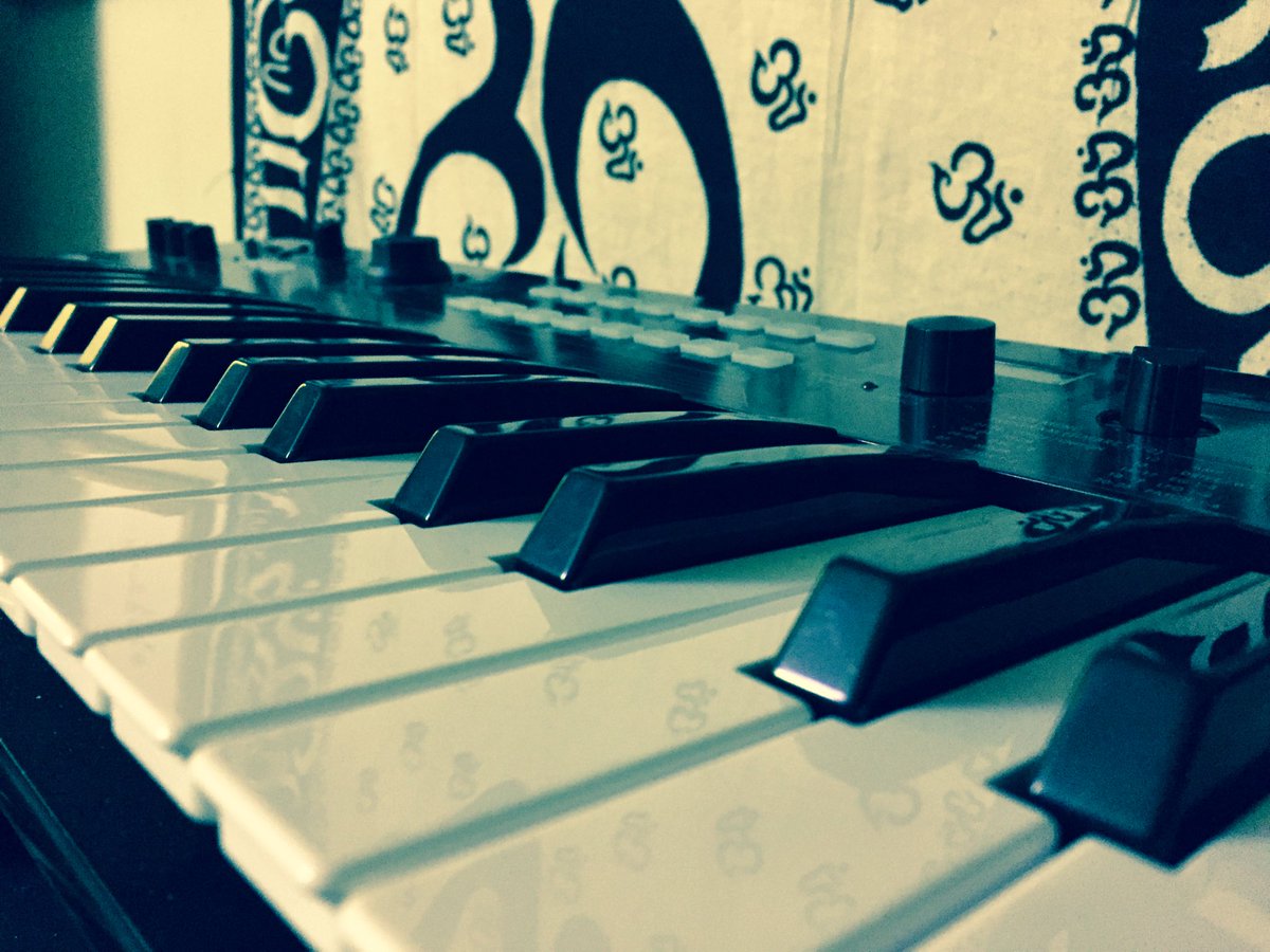 AgeOfSages's tweet photo. #synthtime https://t.co/NeXGeZAM5g