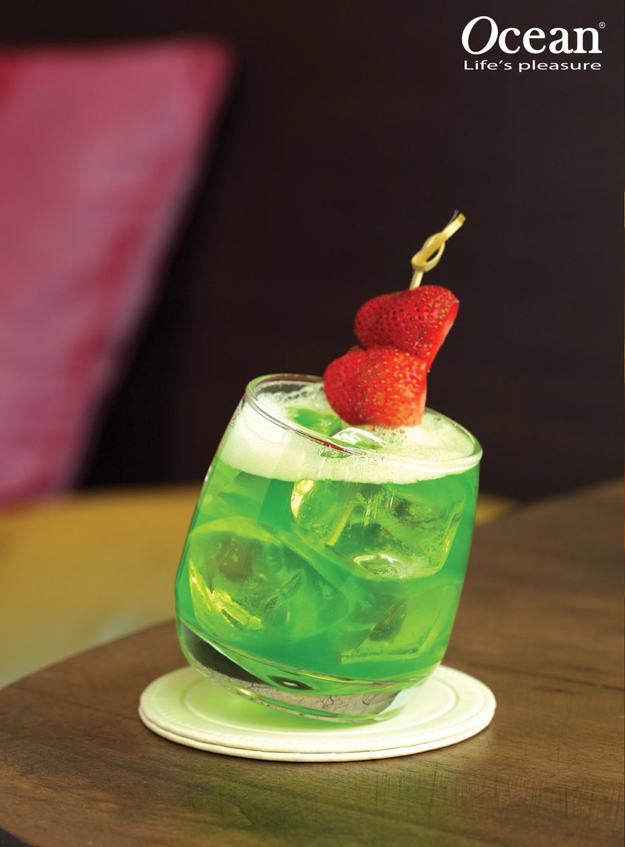 worldclassPH's tweet image. Who says glass can't dance? Ocean Cuba glass  is perfect for whisky but better with color bursting  cocktails!