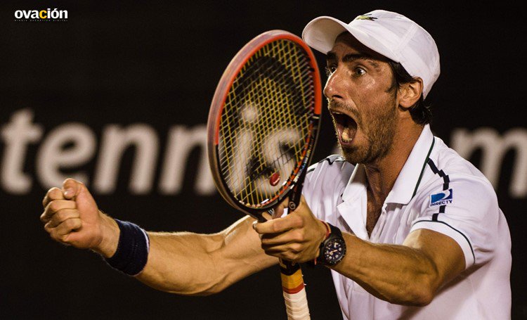 #ATPRio | ¡CUEVAS CAMPEÓN! El uruguayo se queda con el primer ATP 500 de su carrera.
►bit.ly/1oCCKJh◄