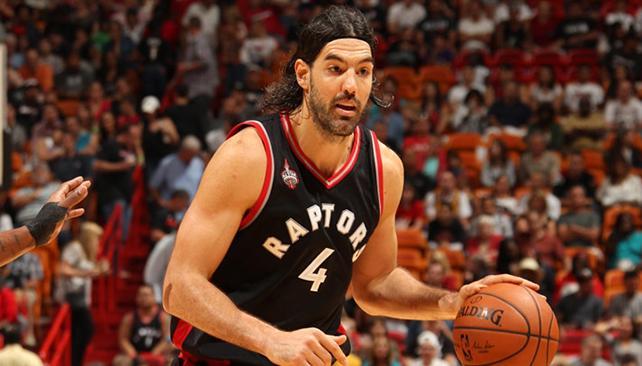 TyCSports's tweet photo. #NBA Scola aportó siete puntos en la victoria de Toronto ante Memphis: https://t.co/oGu7lvwsJb https://t.co/QQWMFMXacM