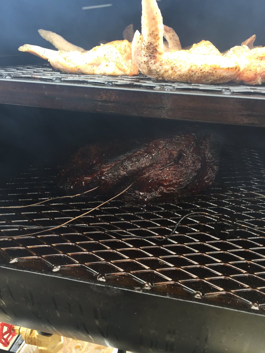 joet1180's tweet photo. @LangBBQ_Smokers https://t.co/P7381ZSxLZ
