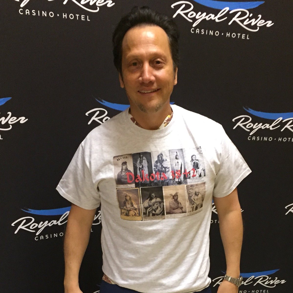 OriginalDakotas's tweet photo. @RobSchneider sport'n a 
Dakota 38+2 shirt after a great performance 
#DakotaForever #RobSchneider #GoodTimes https://t.co/mo7Z8ekfsy