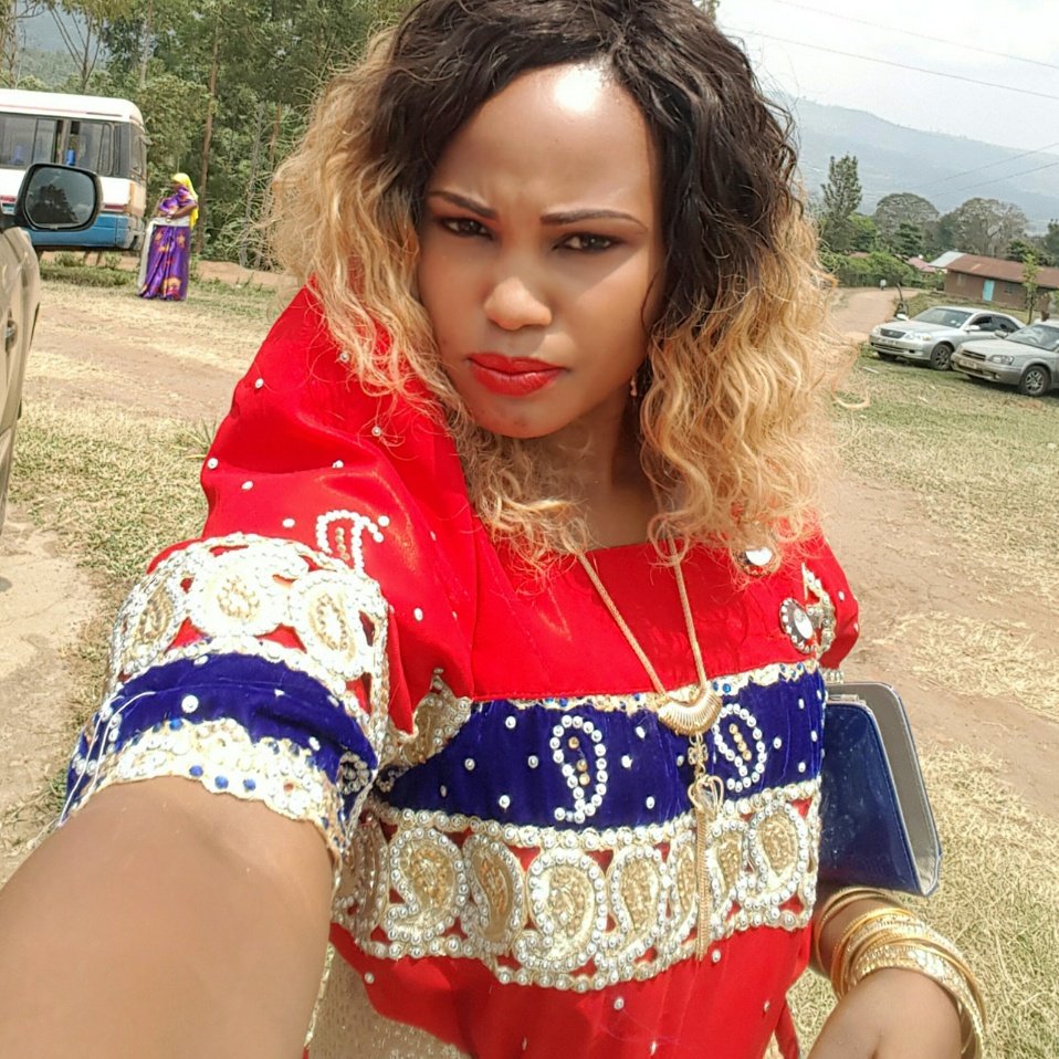 clear_nuru's tweet photo. African women https://t.co/CE1gJyuwQd