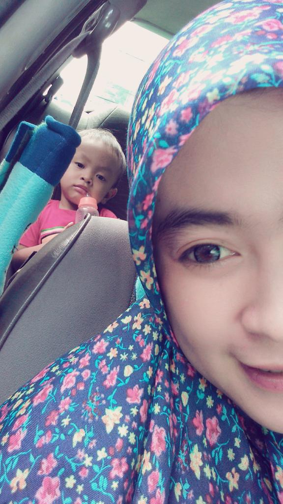 neh_uneh's tweet photo. Daan krna mata adalah jendela duniiaaa.. dan kamuuu adalah duniaaku.. 😘😘 https://t.co/7gTcwDdDHm