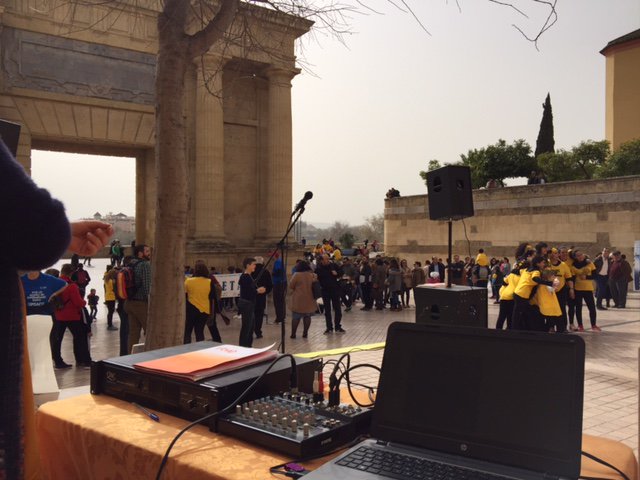 <a href="/grpsancristobal/">SanCristobal</a> apoyando la II Carrera de relevos por un mundo sin enfermedades raras. #eventos #CordobaEsp