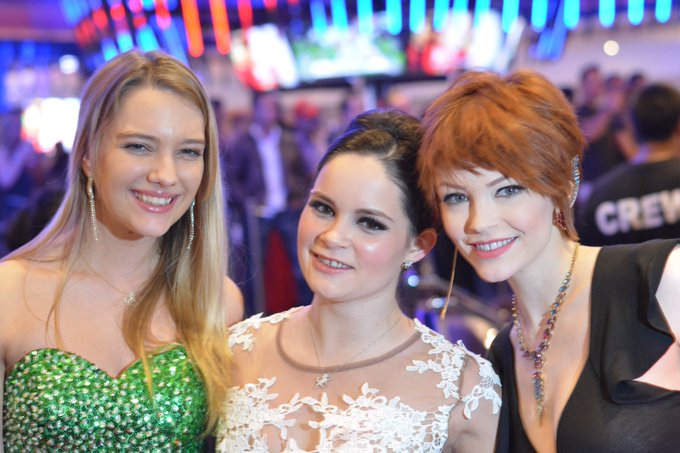 My favorite red carpet photos from #AVN2016 #AVNAwards thanks @pwrgrl61 xoxox 💋👧🏻🦄💕 #teamunicorn @colettedotcom<a href="/tag/avn2016"class="tags">#AVN2016</a><a href="/tag/avnawards"class="tags">#AVNAwards</a><a href="/tag/teamunicorn"class="tags"><span>#teamunicorn</span></a>