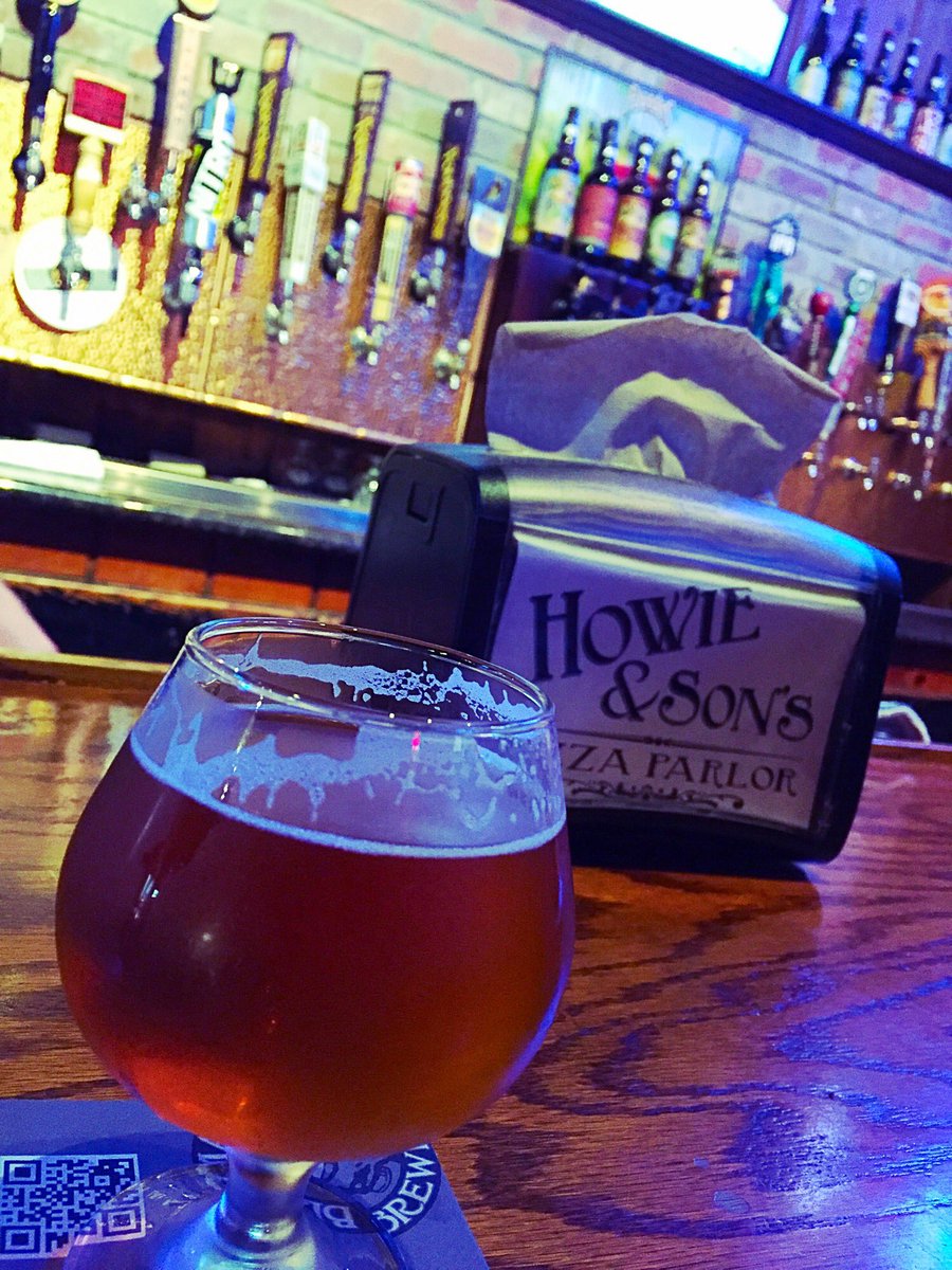 JessyJduzzle's tweet photo. #craftbeer #dankbrew #pizza #IPAbeer https://t.co/pms7ZOwcC5
