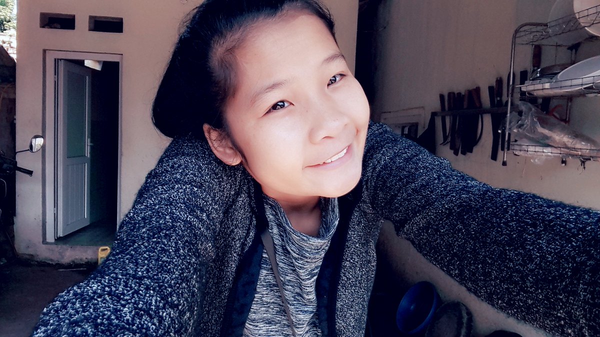 ThuyNimo's tweet photo. biết là xấu nhưng vẫn đăng #xấu_xí https://t.co/Ttv46UC6TJ