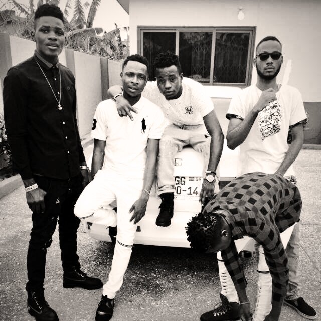 Utee_King's tweet photo. Mah geez in d hood! https://t.co/z4DMvMPgm9