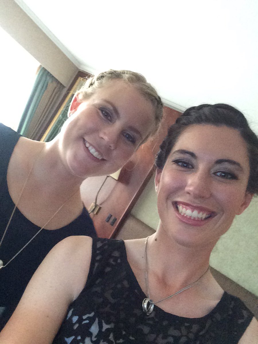 Spending the evening all done up with this one last week.Nice evening at the Halberg Awards <a href="/LVillumsen/">Linda Villumsen</a> #love