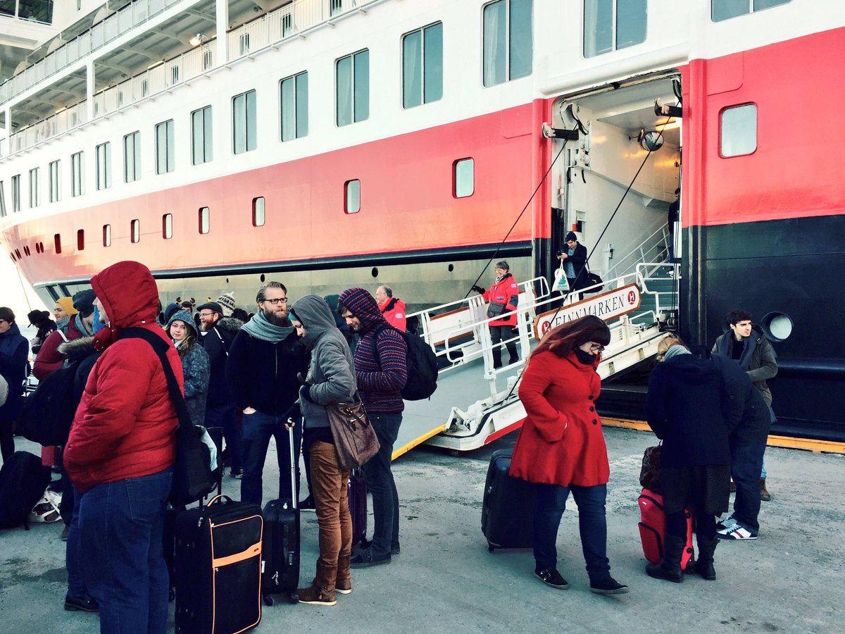 d_kahlina's tweet image. Bye bye boat #splashjam