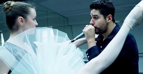 lotildechp's tweet photo. #Ballet vs #beatbox : when classic meets hip-hop! Canon! https://t.co/m8GZnTmxeg … via @KonbiniFr https://t.co/VodQd5DvxJ