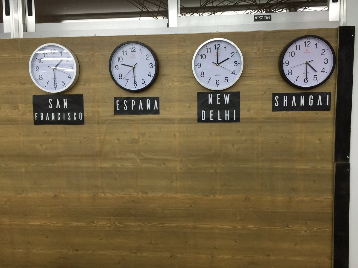 Infinecomp's tweet image. Ya está terminada la decoración de nuestro espacio en @valencia_lab ¿Qué os parece @leinn_valencia @MondragonTA?