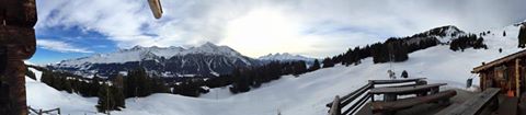 ArosaLenzerheid's tweet photo. #Montag Wir wünschen einen guten Start in die neue Woche. #sonnehochzwei #AlpFops https://t.co/X6i7lsKw4I
