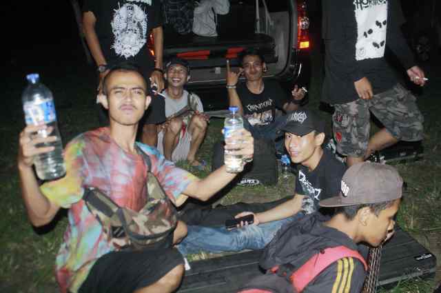 Kesegaran <a href="/SadutDeath/">ADITYA</a> <a href="/AjjaibMerch/">AJJAIB MERCH</a> @arisscrapsix @Aligrwk