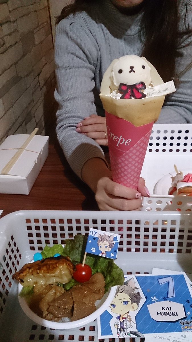tsuki_sen's tweet photo. 白田クレープほぼほぼ生クリームだったけどめちゃかわでした
海さんのもおいしかったー♡ ♡ https://t.co/Z60LbUllfr